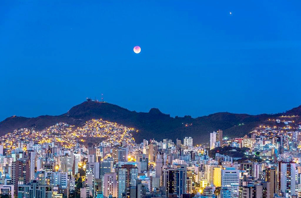 Yacht Club, Pampulha, Belo Horizonte, by night