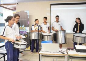 Lance sua música